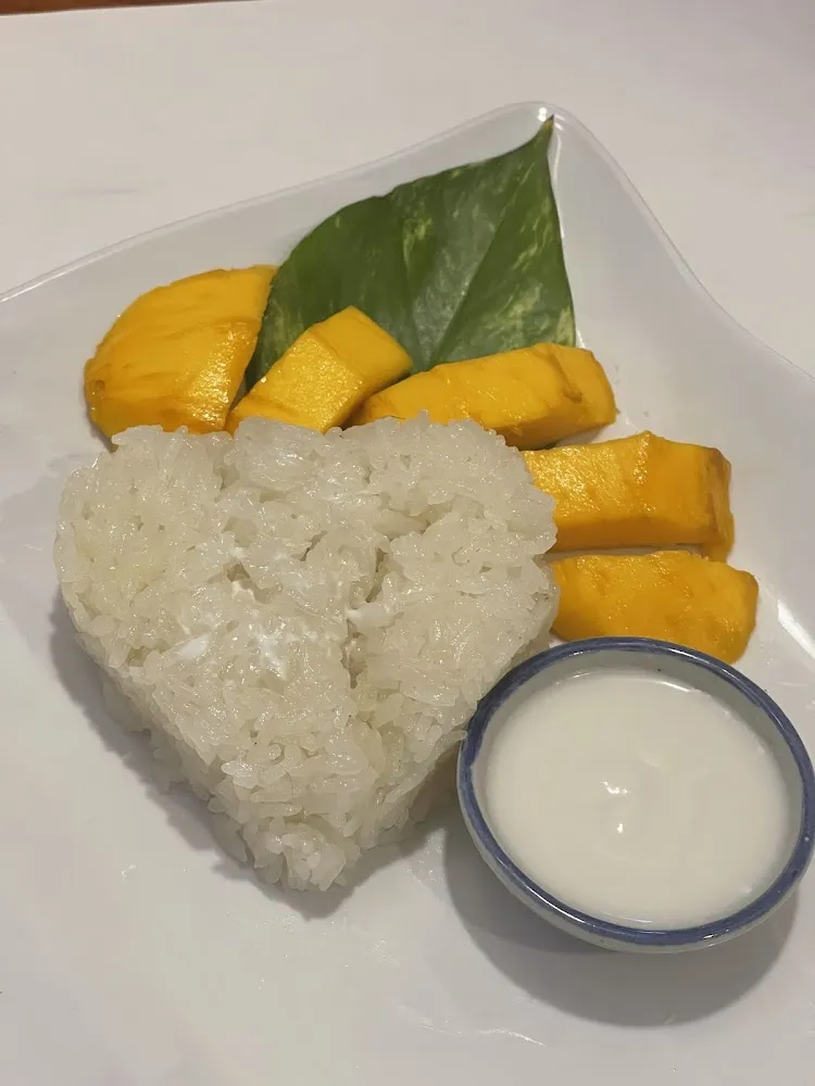 Mango with Sweet Sticky Rice